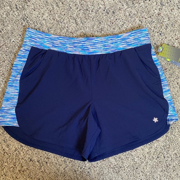 Tek Gear Multi Purpose Mid Rise Shorts Blue Multi Color Exercise Workout L NWT - Picture 1 of 7
